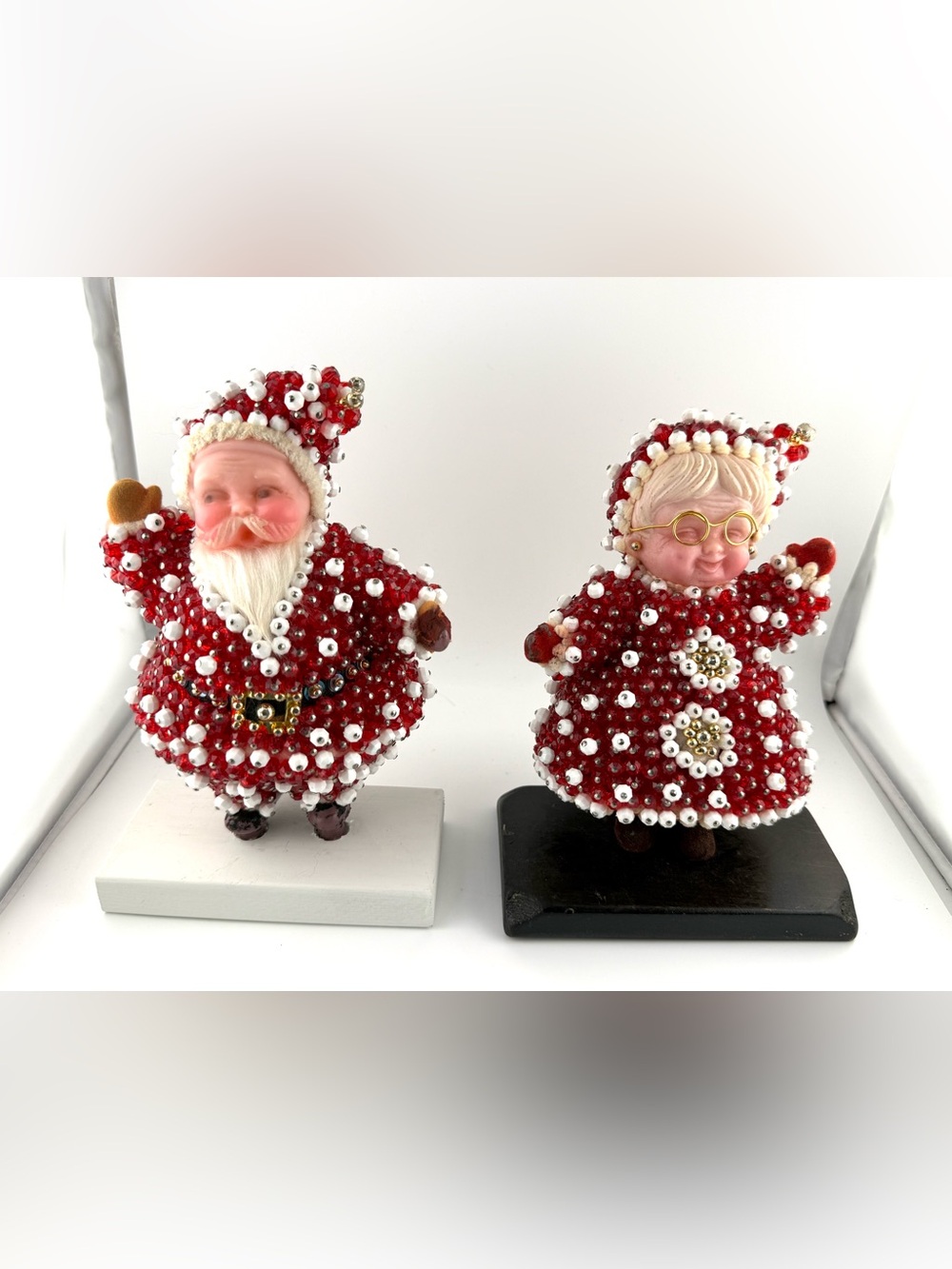 Vintage Santa and Mrs Claus, Beaded Christmas Figurines